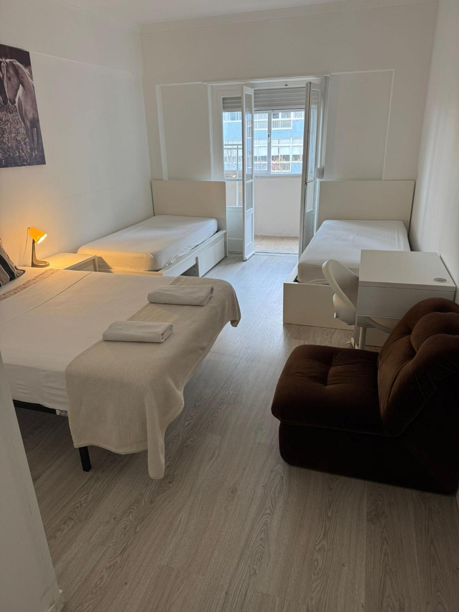 Room Alvalade Lisbon Exterior photo