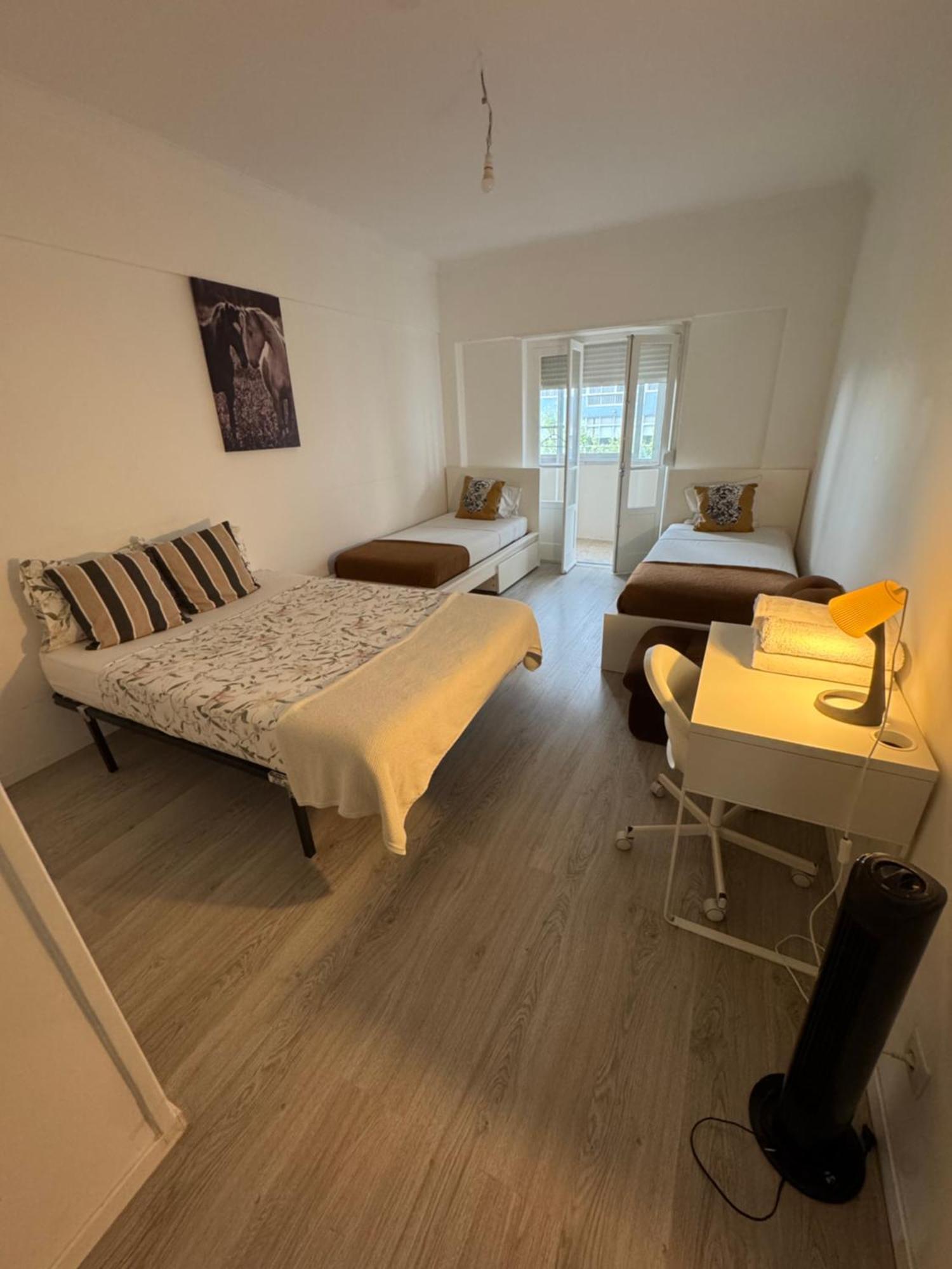Room Alvalade Lisbon Exterior photo