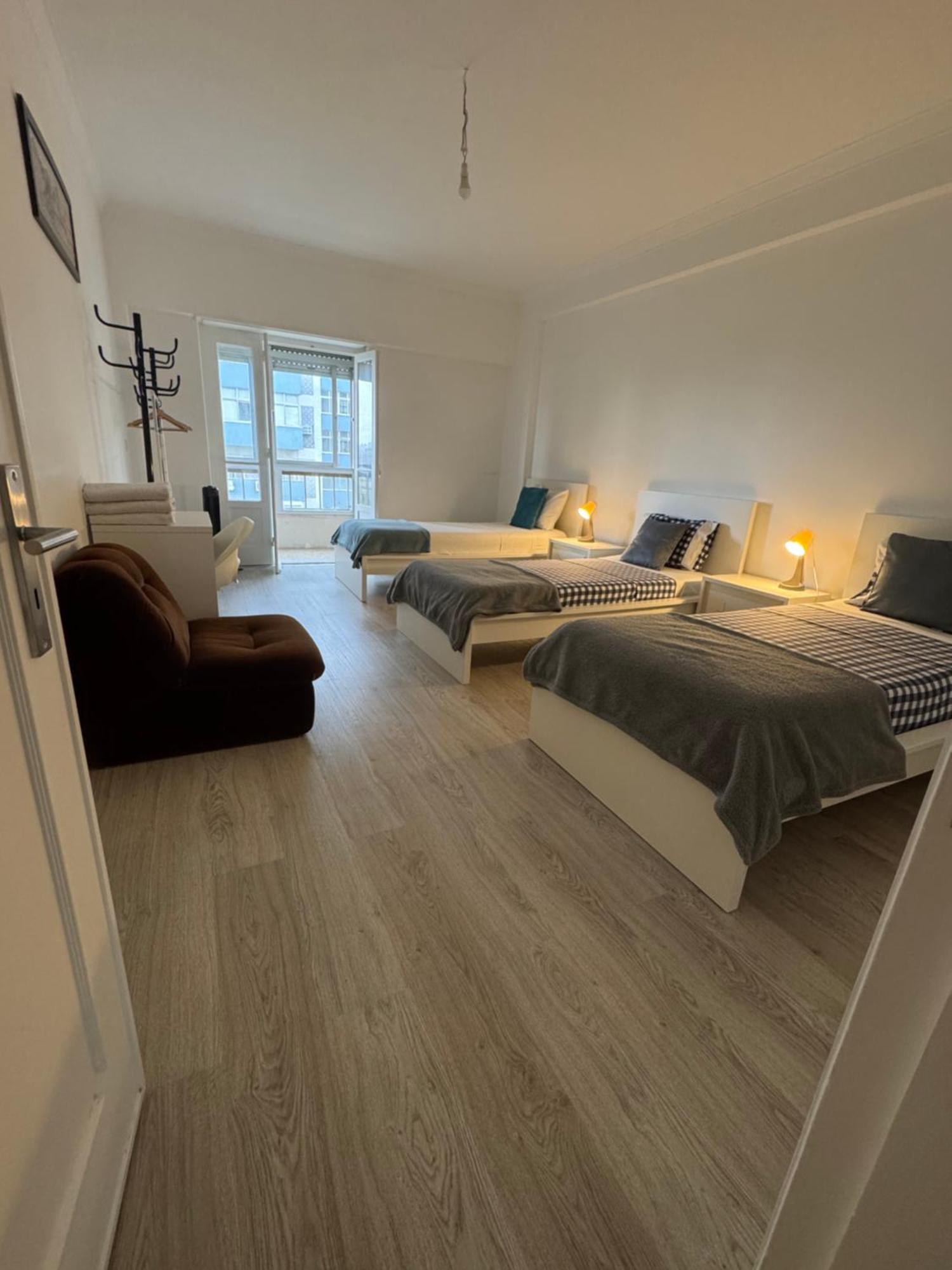Room Alvalade Lisbon Exterior photo